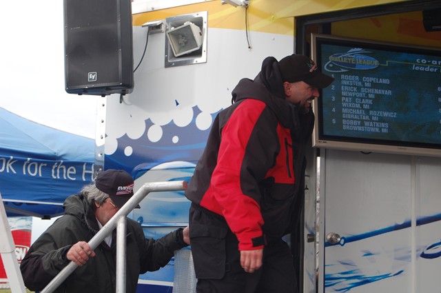 24849E46-91F9-4F59-B649-0220ACCF5E22