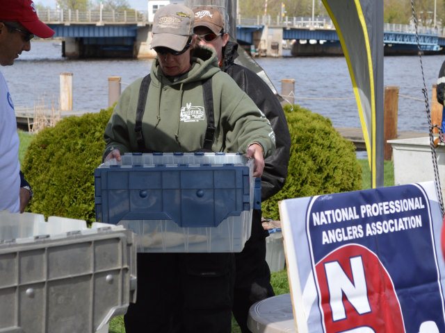 248B13A2-8853-456F-8128-F39112FB6930