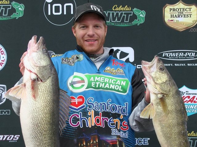 249DF2F3-7D73-44B3-A9D4-1E9934E92BB3