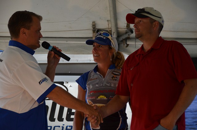 2506BA93-0E23-4B4B-9CB7-7A06A193D04A