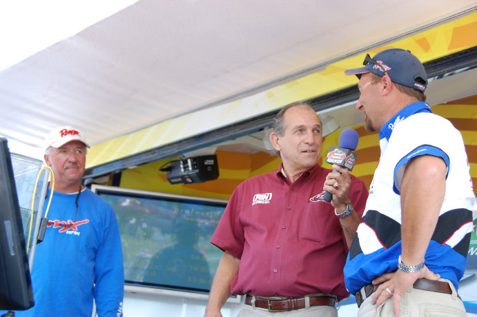 252EC13B-4896-4180-9158-0C885736079E