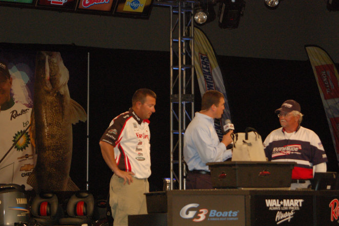 2568D585-3A91-4D20-A9A9-E93CBBD2455B