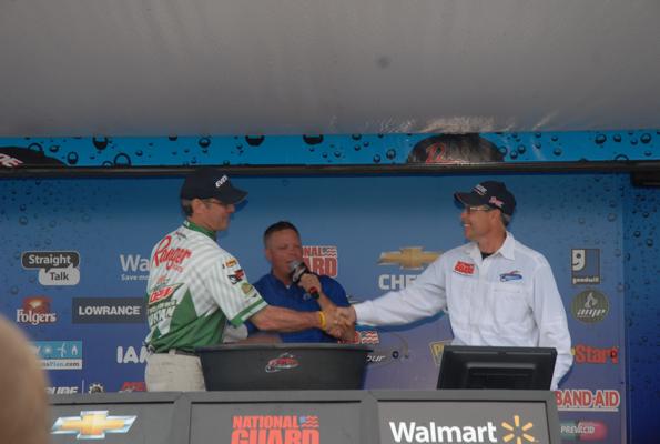 257AE17E-F5A5-4D17-8E8F-8B423DF61E56