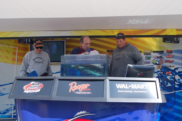 259157DD-6822-447B-99E9-6C489ABCB9ED