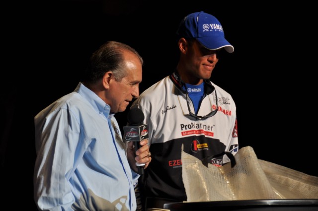 25940536-8E00-4C20-B8DC-D7F4DA1E950A