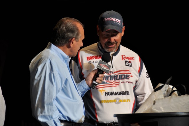 2596B9DA-F8E6-412C-BD5C-BEAE8B462327