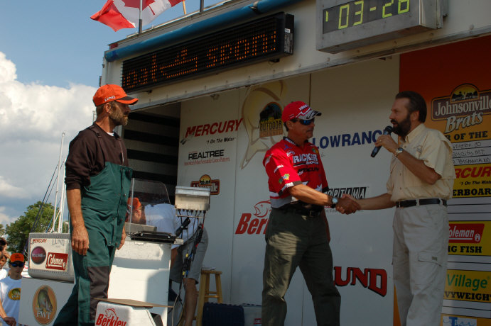 25C48008-81EA-486C-8BEA-A72A739F80F4