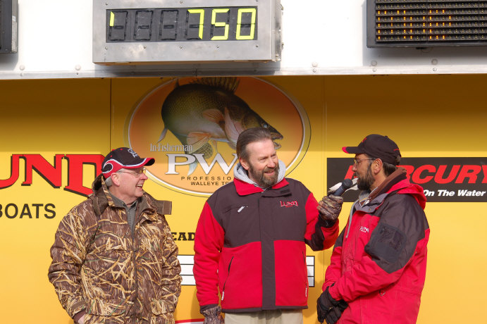 25E3823B-A209-4842-AD5D-C88F4278CF77