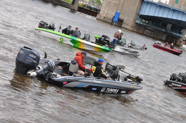 25E89A4D-18F7-4772-9333-BC659EFBBB53