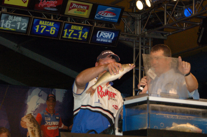 25F1CE15-01B8-4BF3-93A1-016B93AD854F