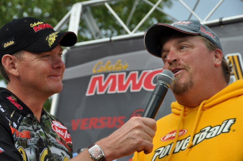 260C76DA-F667-4677-8AD6-DE67C60F099B