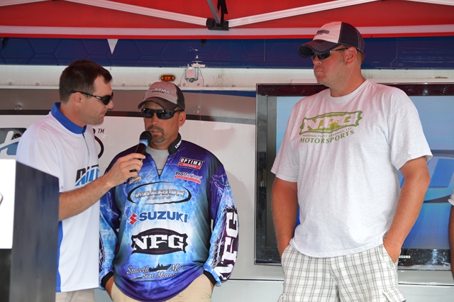 261E7F67-F7D6-4F33-87C3-F48C0EF699B1