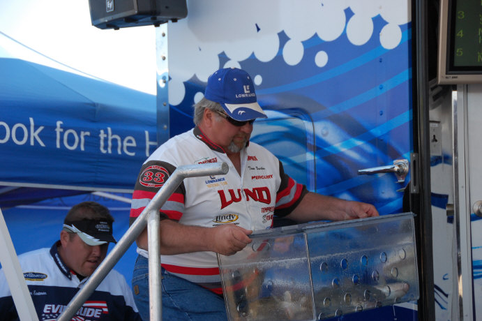 261FD0D2-E753-4DA5-9C1D-3064E54DF351