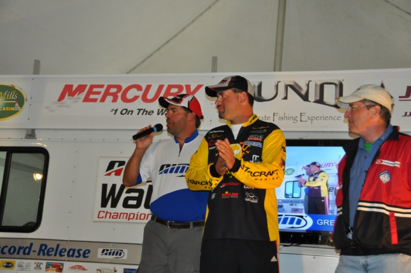 26BEF6C1-68F3-4516-B59F-5D700FDF058C