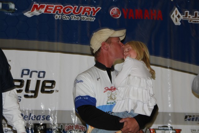 26E7D4C4-CD01-45AC-99A7-E250563BC0F2