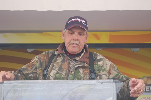 272FDA95-9662-41BB-8011-6AD9EDE4B3BA