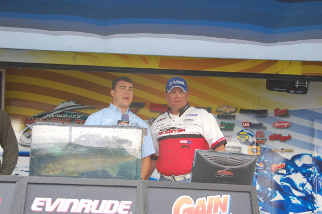 274EEF7C-9008-4A6A-99A3-DD06C3A52C1B