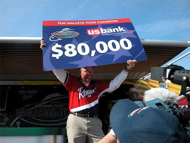 2751B37C-CDE0-4A64-A83C-EB5EEA0A294C