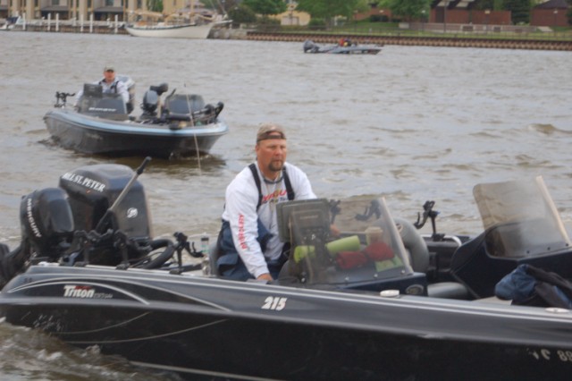 2762C762-2F3F-4475-BC32-35126B1FBC1C