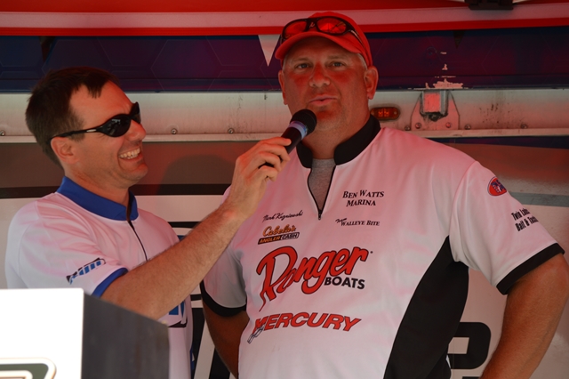 279EF90D-2AB9-41E0-8C49-ABEA1C1FE4F2