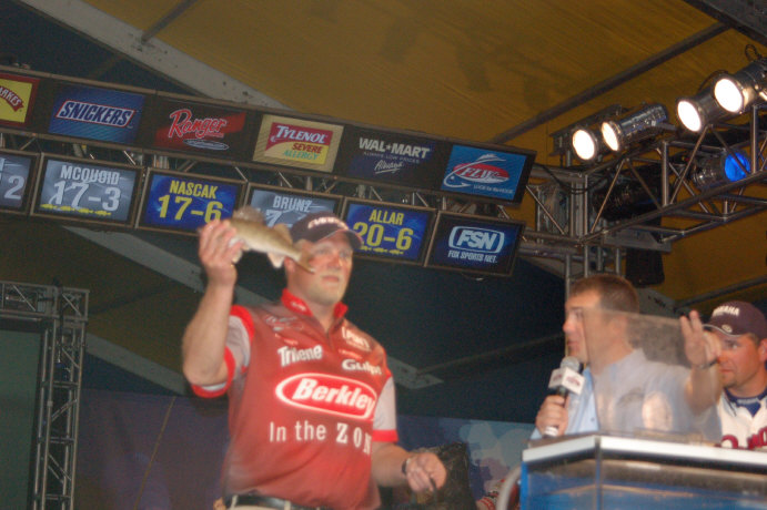 27A77B68-EF54-405A-A83C-4CDE8C05851B