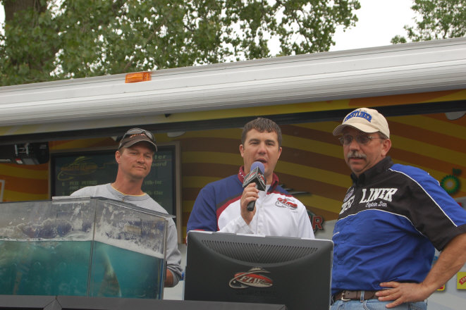 27A9954B-7E0E-4F95-92CC-A186E0113A9F