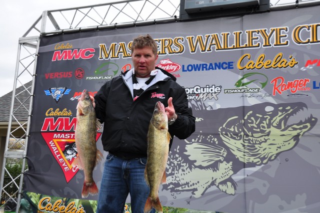 27B2CE53-B1F4-43C2-9439-394F7D354CEC