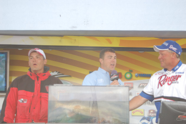 27DAA541-DCC3-443B-A999-A3F1782DCE33