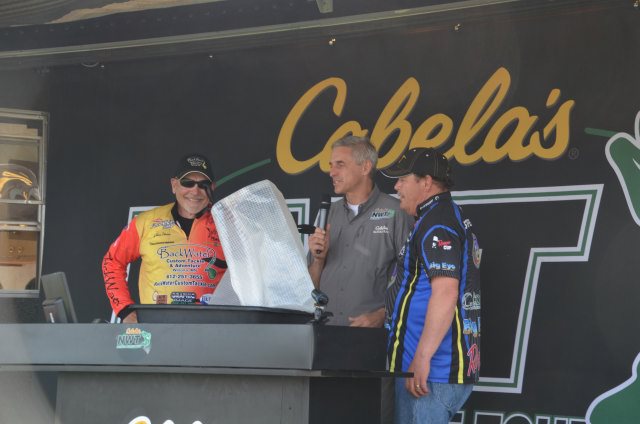 2801C9DB-9DE8-4D78-A7DD-7FA84103D3B4