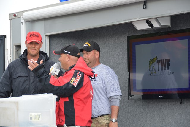 28394F91-176C-4978-ABD8-59DF082D7A47