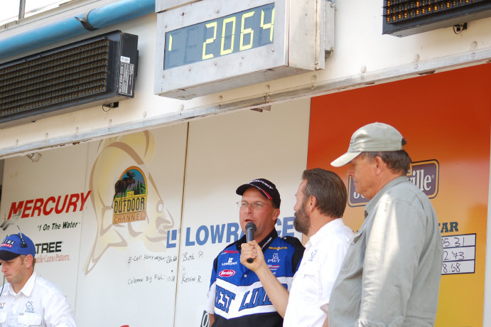 284BC835-3008-44AE-8E2A-27FE745D03F0