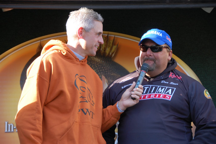 284E51B8-4D7D-4950-BAB6-D03D20E96353