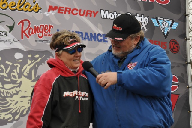 285B593D-D972-4F8F-9C54-5570A6C7B133