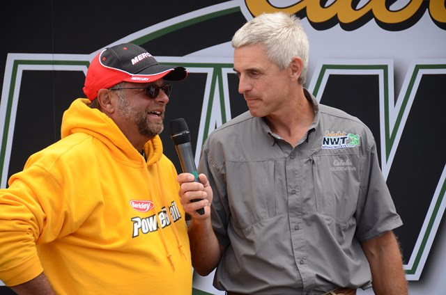 28712FAC-5C49-41A0-9369-2075E7329164