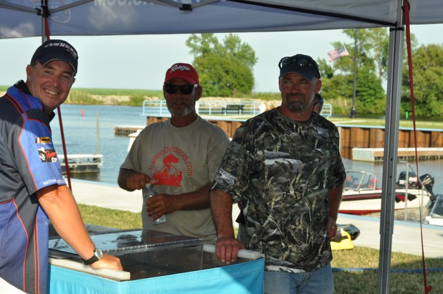 289E8E26-E065-4136-B873-9057616E6F19