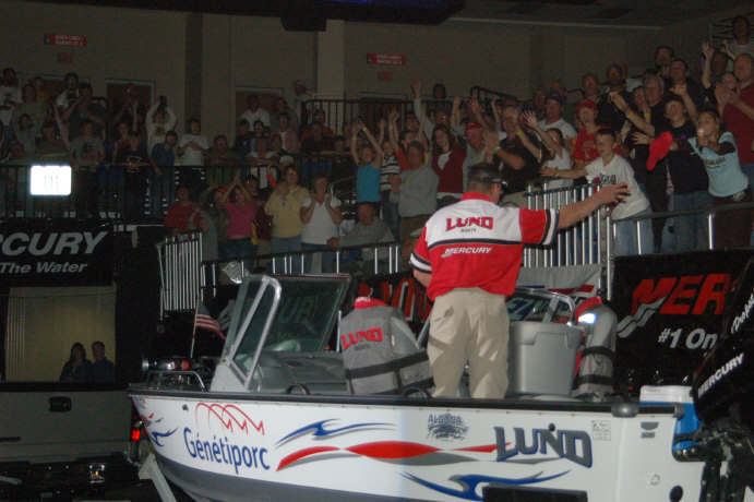 299FA8A9-817F-4939-B9D0-3C44156FB5FC