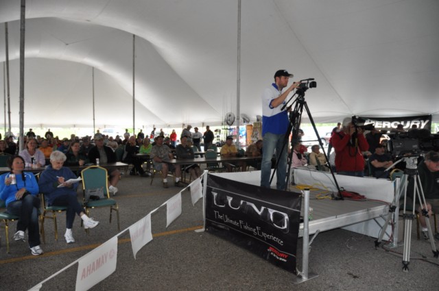 29B85B54-FF09-4D86-937D-D5B549B8CEF7