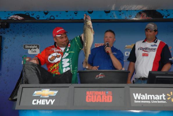 29DFDFF6-A3F0-4C3F-A713-47AEAC9B7AC3