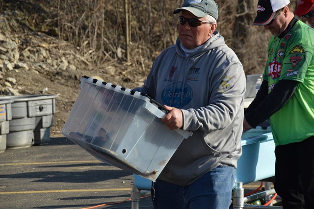 29EA59E3-5DE1-426A-84E4-C4F5C7E67D84