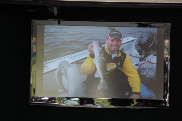 7C2888FF-3BD0-46A0-9728-4FB30A74B74F