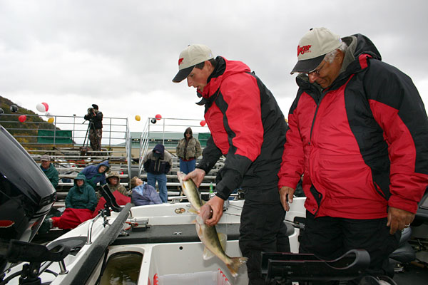 2A03B19D-05BB-4C80-8B7F-9D9A3E9A168D