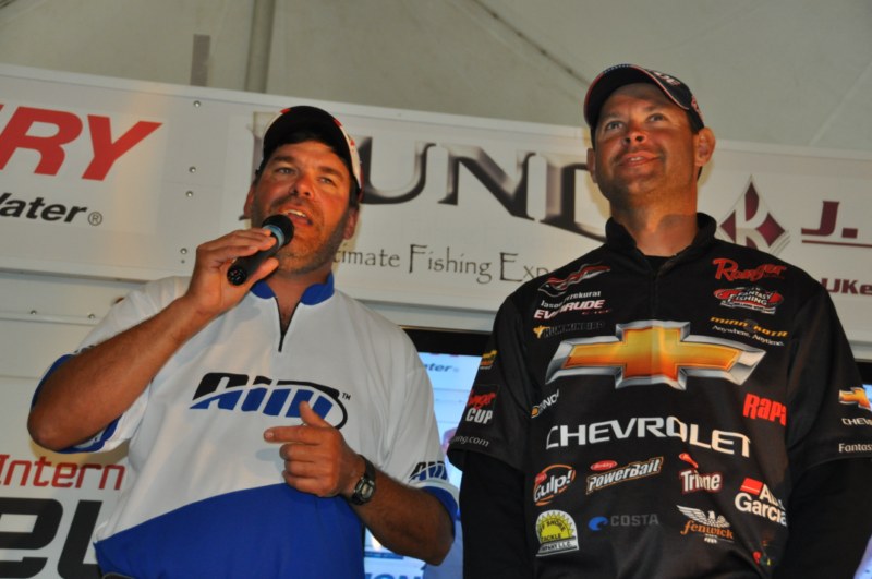 2A1DFB1A-1B3F-4123-8E39-A26FD00366A0