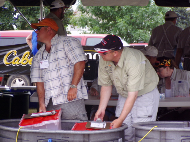 2A2AF250-2213-4C6E-B874-AA8497624054