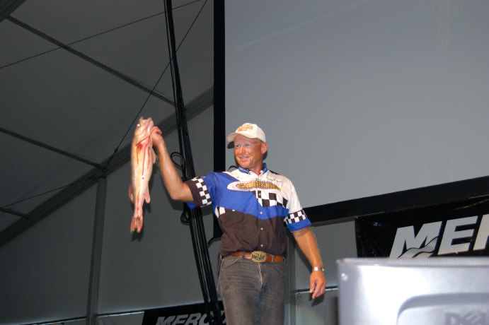 2A2EC7F8-2BF1-47C2-B225-5D8F1D43B1E1