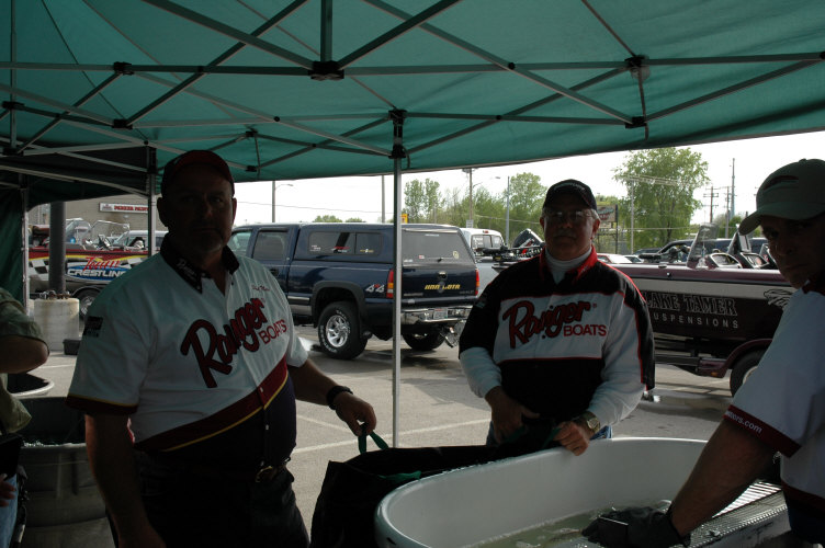 2A5A1DAF-C750-48C3-9C17-8373BE295138