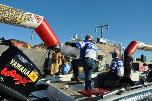 2A5B988C-51CB-441A-B38B-8AEC763BEEE0