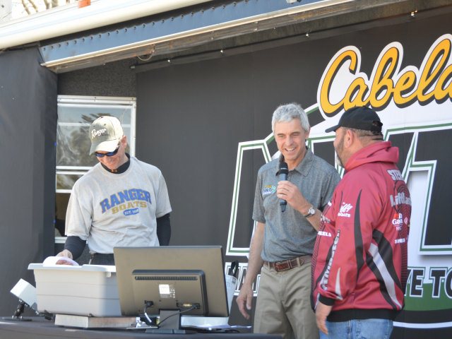 2AD0EE0B-AD67-48BE-A0C5-1DC18CC55A60