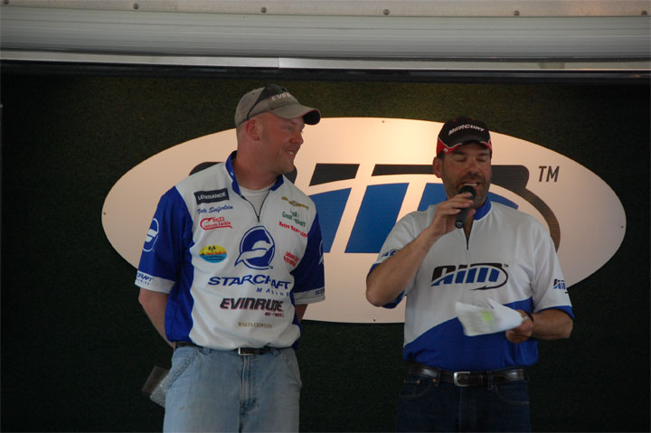 2B16962E-0FB7-4046-93FD-D960A1FB1D9F