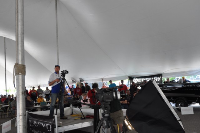 2B3BFEF9-EC73-495F-BB5D-EEC976C9A3AD