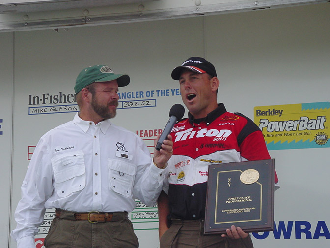 2B3F2419-151D-49B9-814B-580A9AD7F2C3